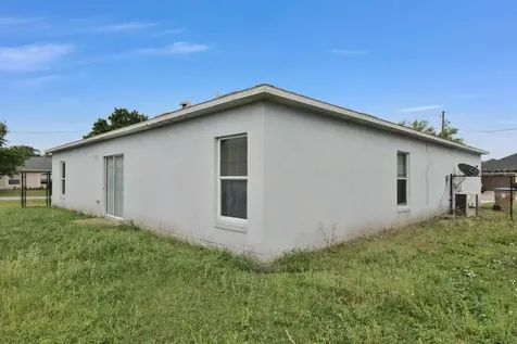820 Grantham Drive Kissimmee FL 34758