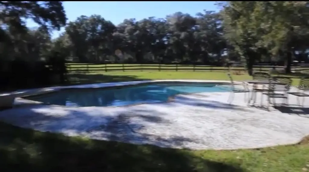 9400 NW 160th Street Reddick FL 32686