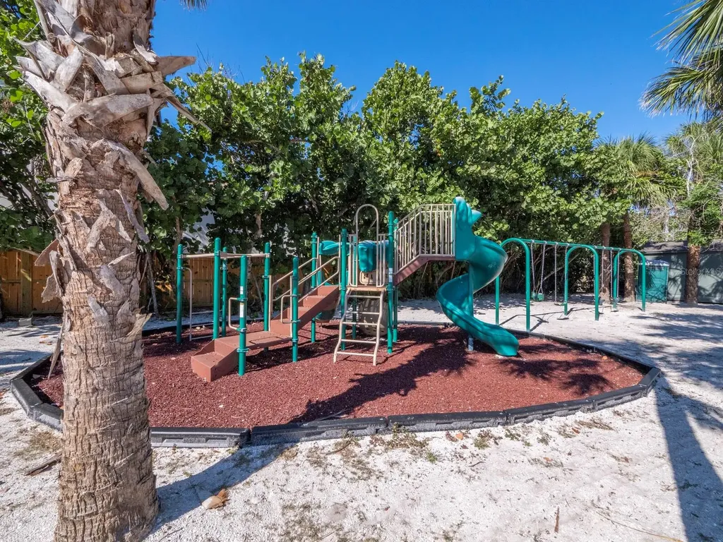 7233 Pine Needle Road Sarasota FL 34242