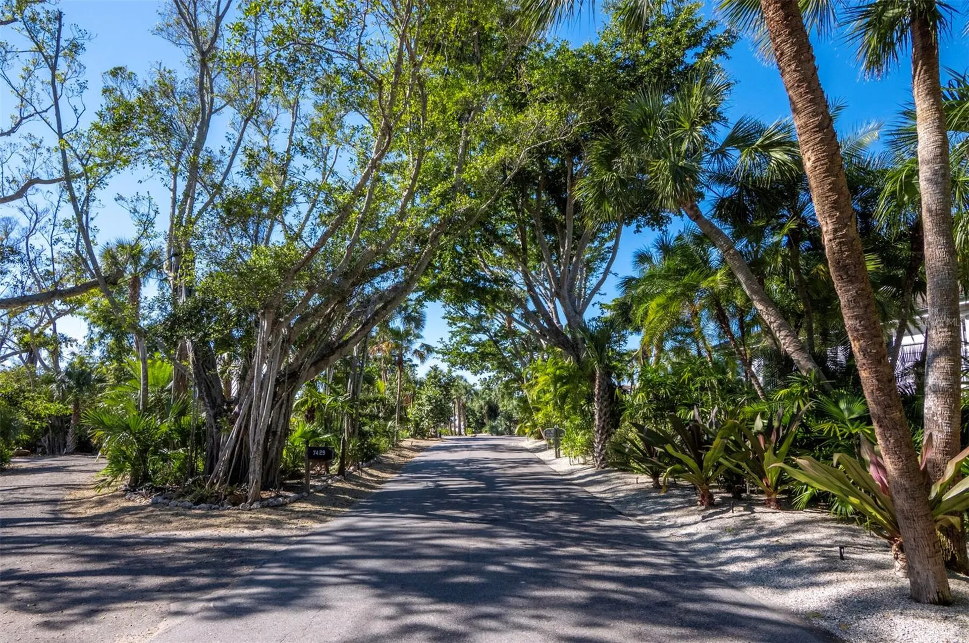 7233 Pine Needle Road Sarasota FL 34242