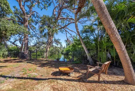 7233 Pine Needle Road Sarasota FL 34242
