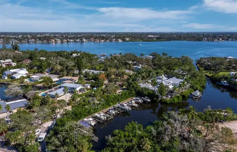 7233 Pine Needle Road Sarasota FL 34242