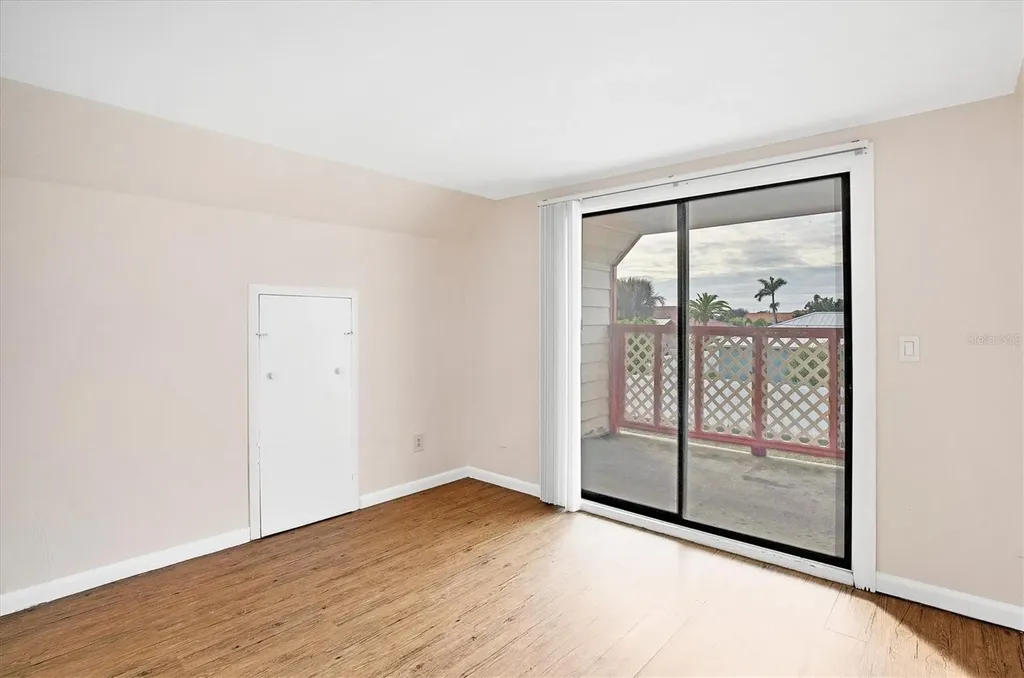 1930 Viscaya Parkway Cape Coral FL 33990