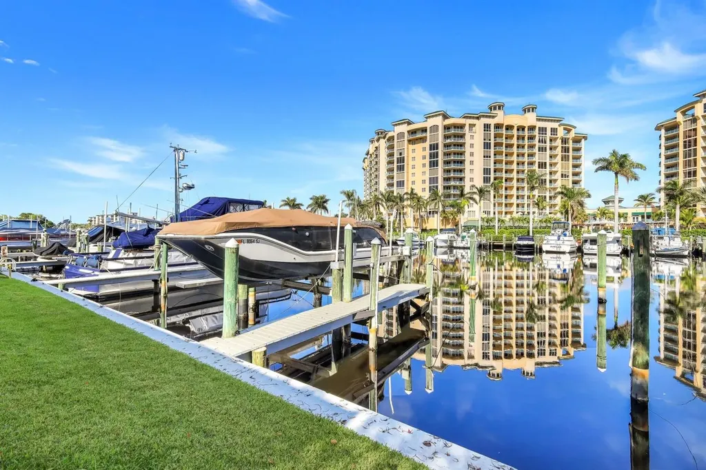 3361 N Key Drive North Fort Myers FL 33903