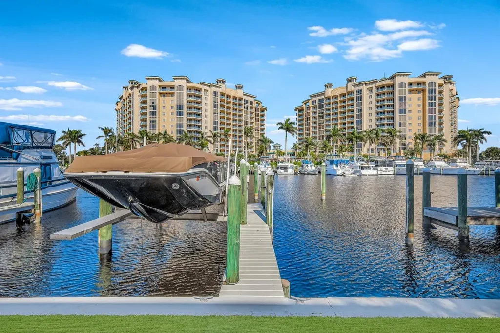 3361 N Key Drive North Fort Myers FL 33903