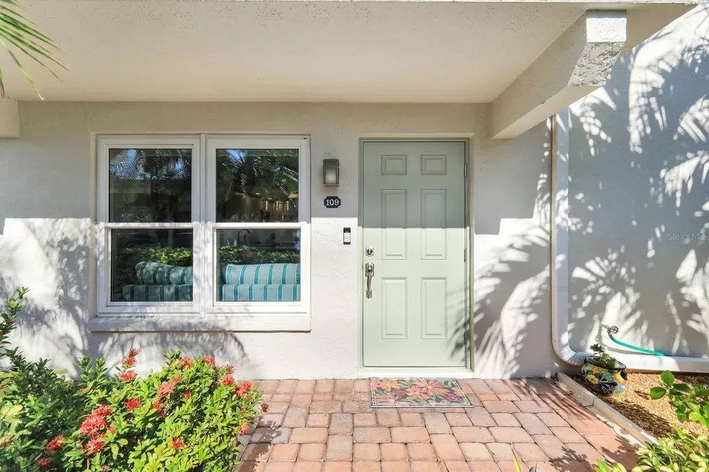 3361 N Key Drive North Fort Myers FL 33903