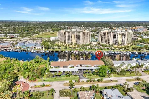 3361 N Key Drive North Fort Myers FL 33903