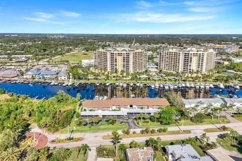 3361 N Key Drive North Fort Myers FL 33903