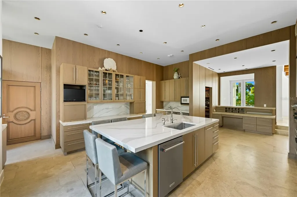3315 Bay Shore Road Sarasota FL 34234