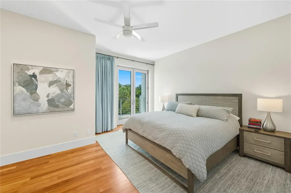 3315 Bay Shore Road Sarasota FL 34234