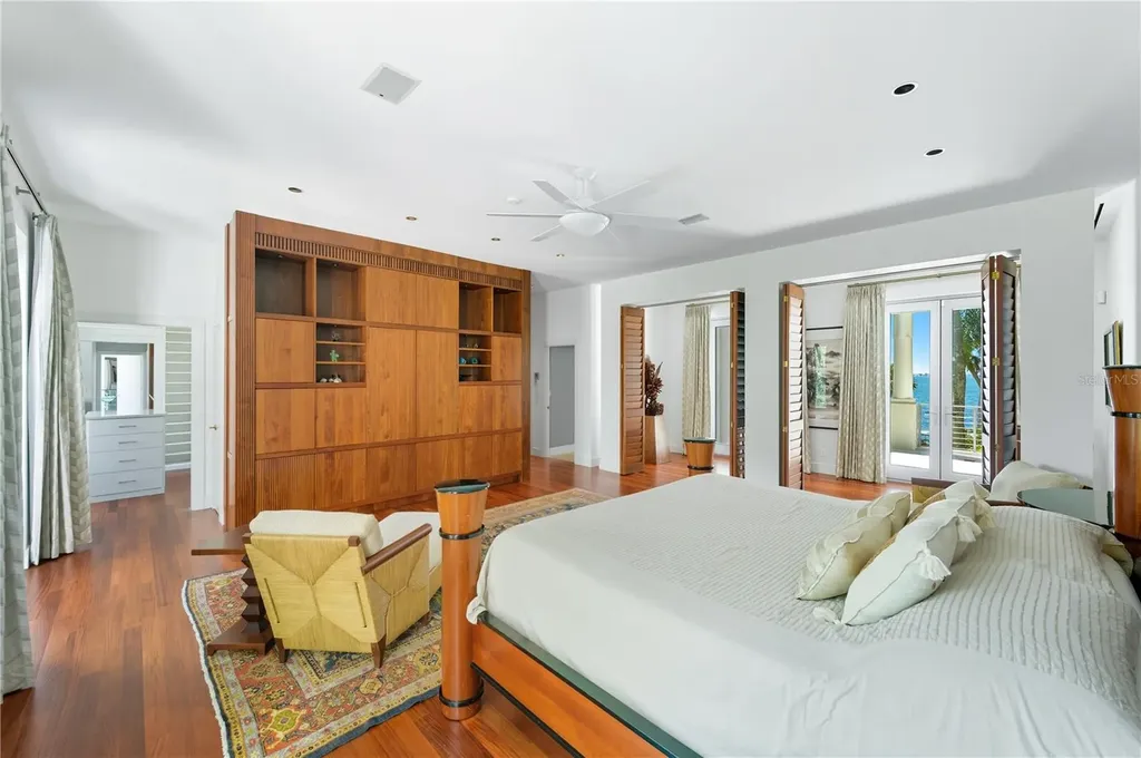 3315 Bay Shore Road Sarasota FL 34234