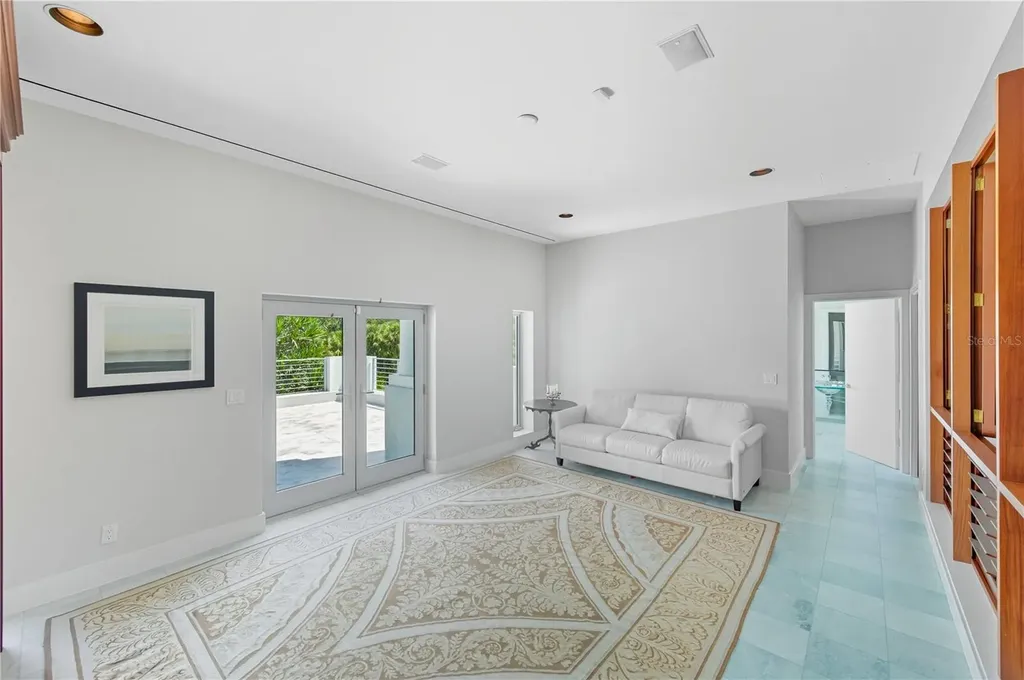 3315 Bay Shore Road Sarasota FL 34234
