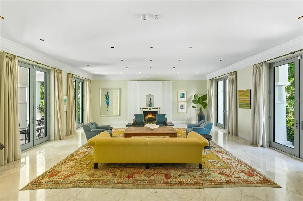 3315 Bay Shore Road Sarasota FL 34234