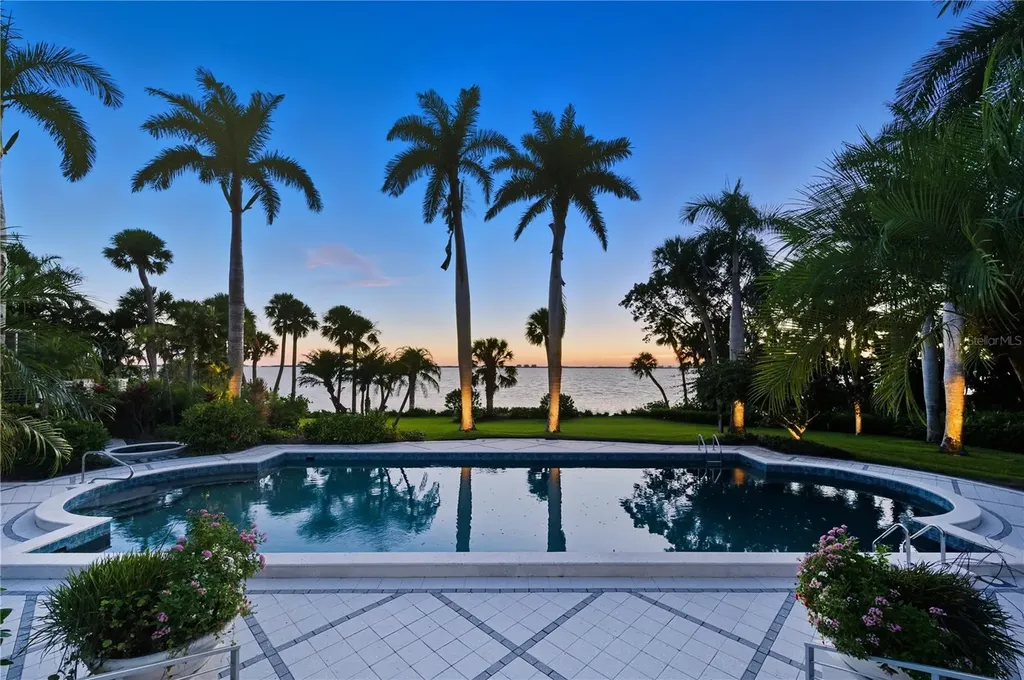 3315 Bay Shore Road Sarasota FL 34234