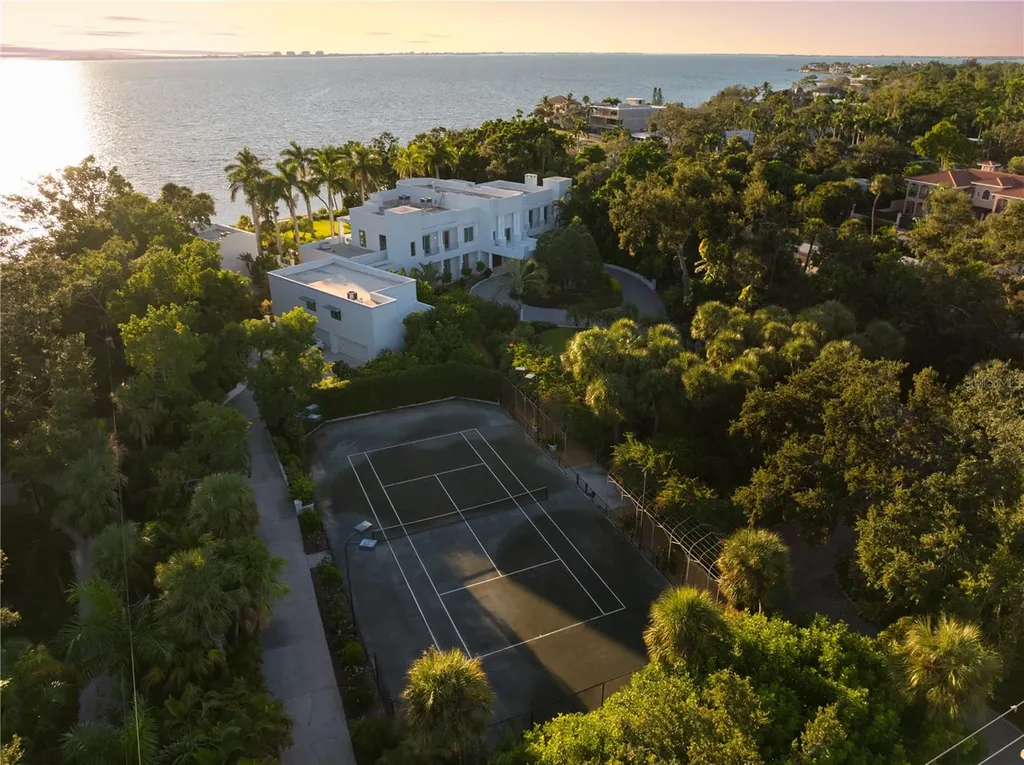 3315 Bay Shore Road Sarasota FL 34234