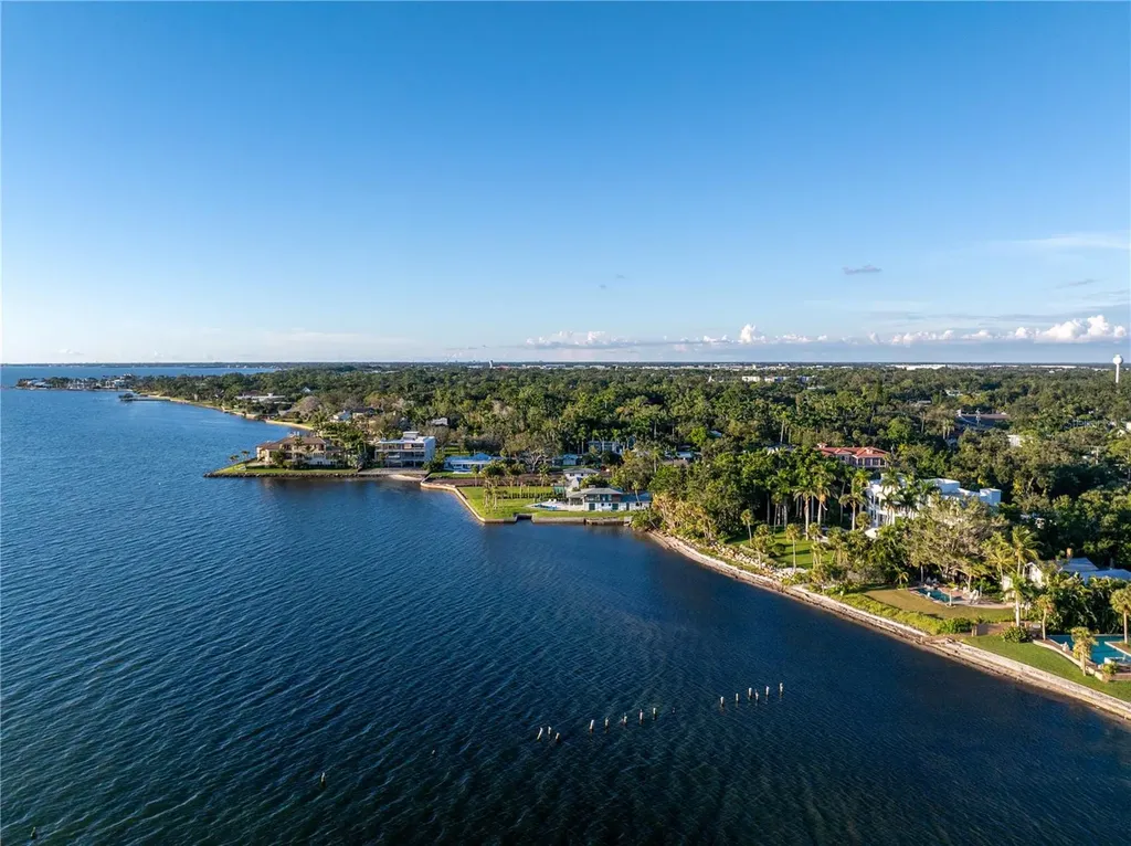 3315 Bay Shore Road Sarasota FL 34234