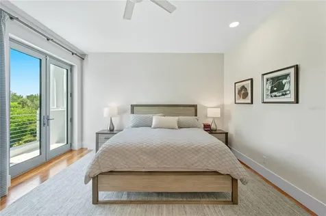 3315 Bay Shore Road Sarasota FL 34234