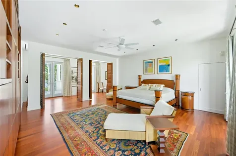 3315 Bay Shore Road Sarasota FL 34234