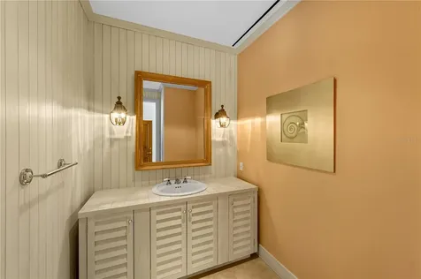 3315 Bay Shore Road Sarasota FL 34234