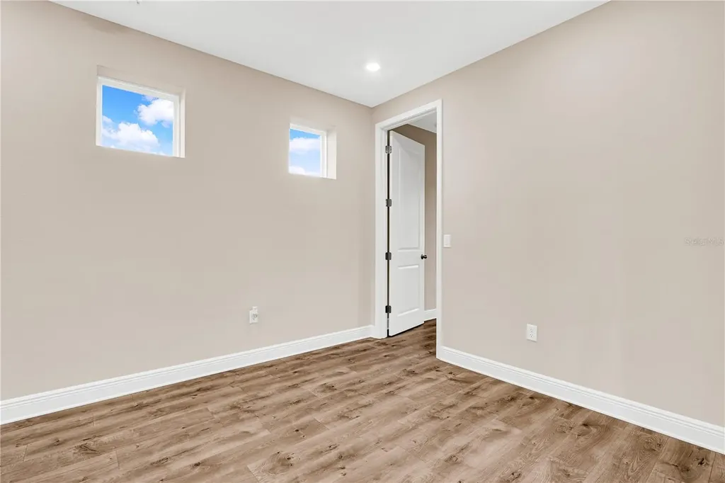 10205 Pearson Avenue Orlando FL 32827