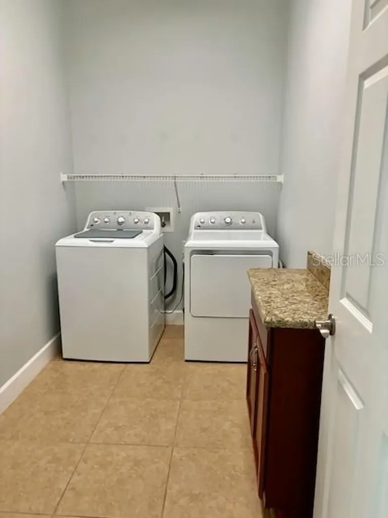 712 Chipper Drive Sun City Center FL 33573