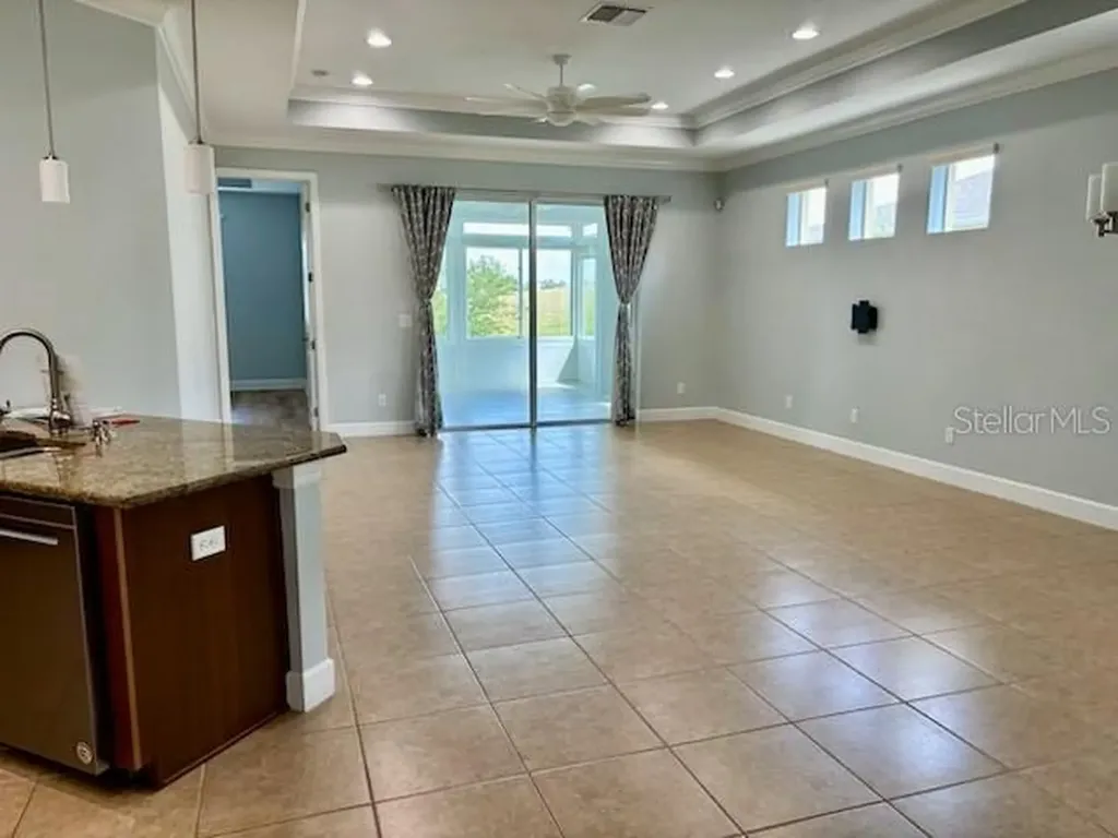 712 Chipper Drive Sun City Center FL 33573