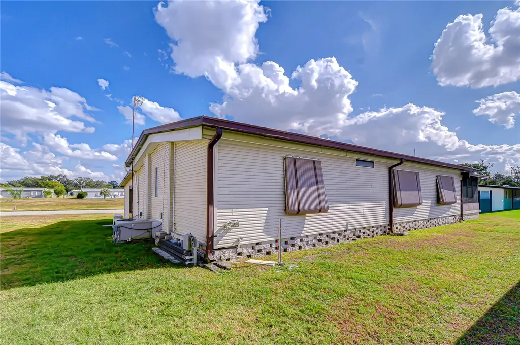 35827 Brisa Drive Zephyrhills FL 33541