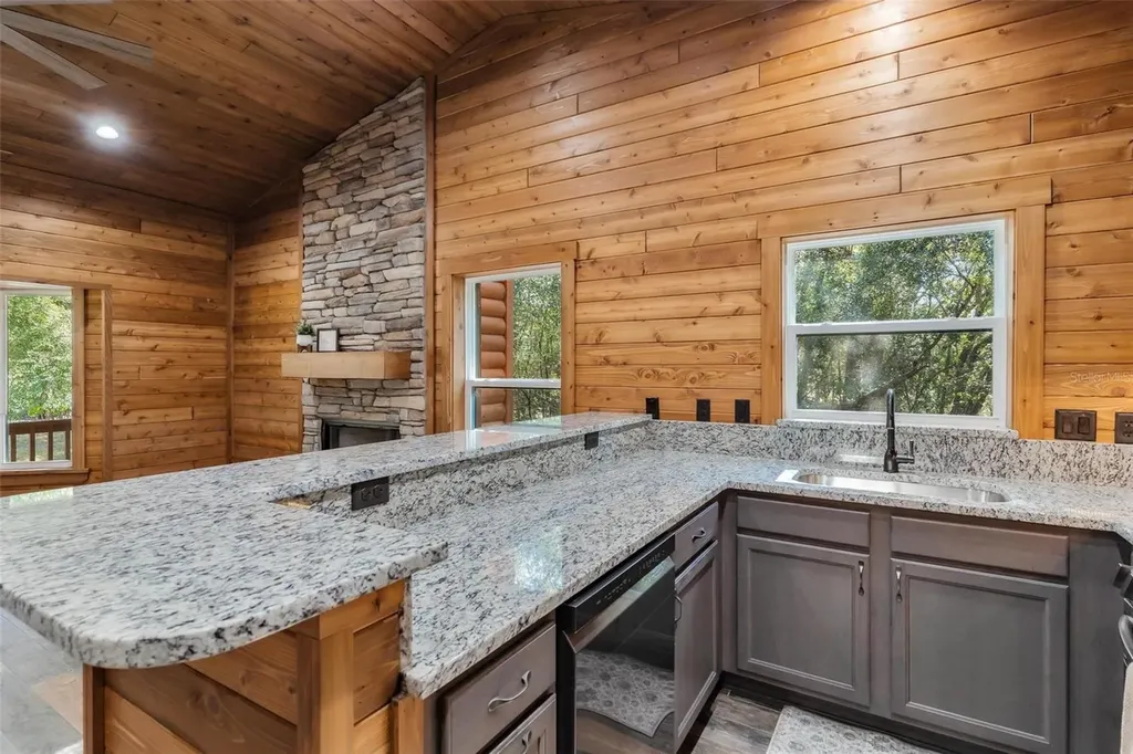 37590 Rolling Acres Road Lady Lake FL 32159