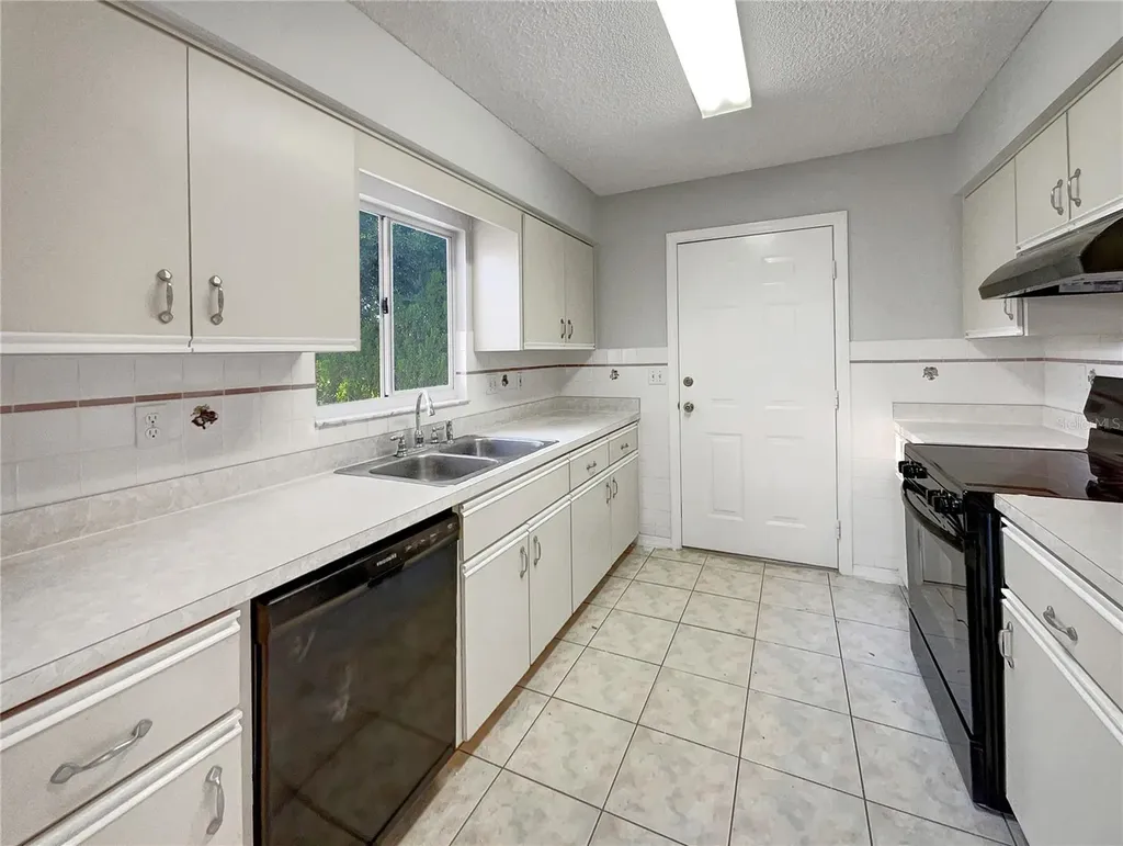 17520 SE 95th Court Summerfield FL 34491