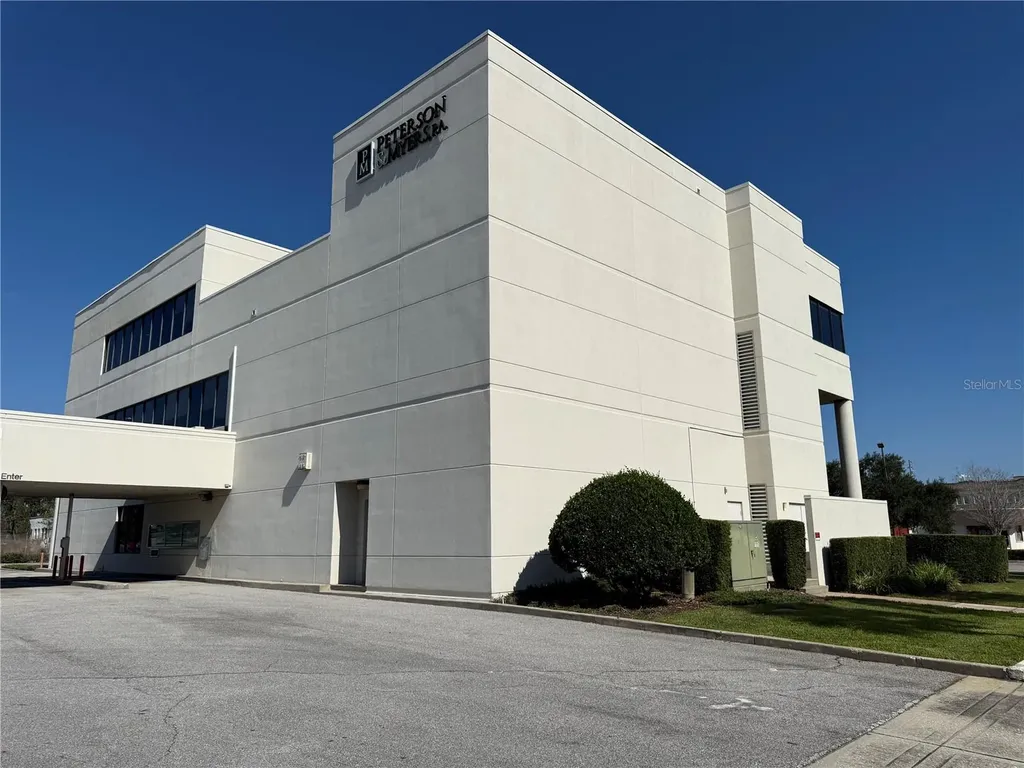 100 W Stuart Avenue Lake Wales FL 33853