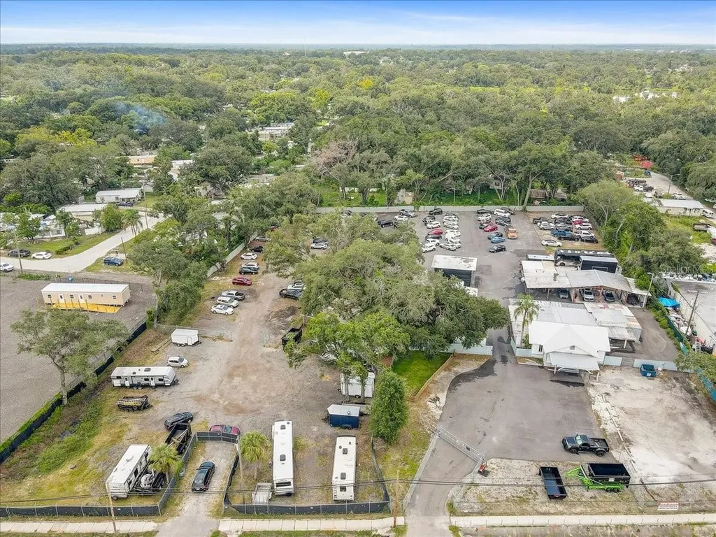 11309 E 92 Highway Seffner FL 33584