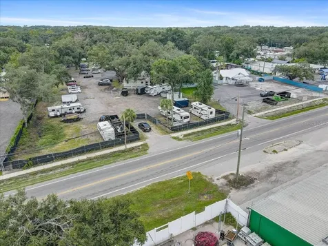 11309 E 92 Highway Seffner FL 33584