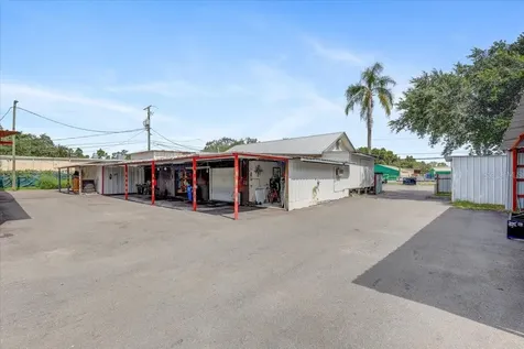 11309 E 92 Highway Seffner FL 33584