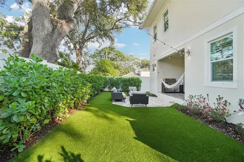 3203 W Fielder Street Tampa FL 33611