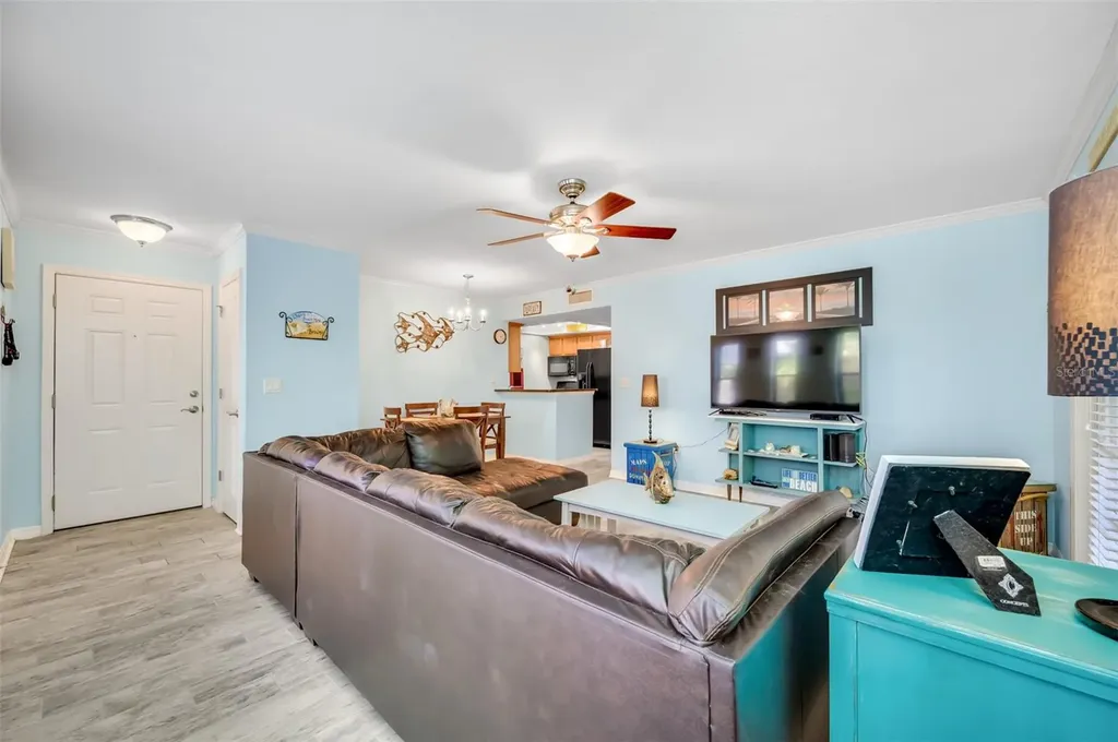 708 Lyndhurst Dunedin FL 34698