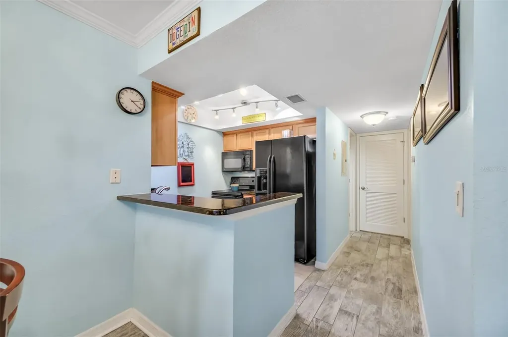 708 Lyndhurst Dunedin FL 34698