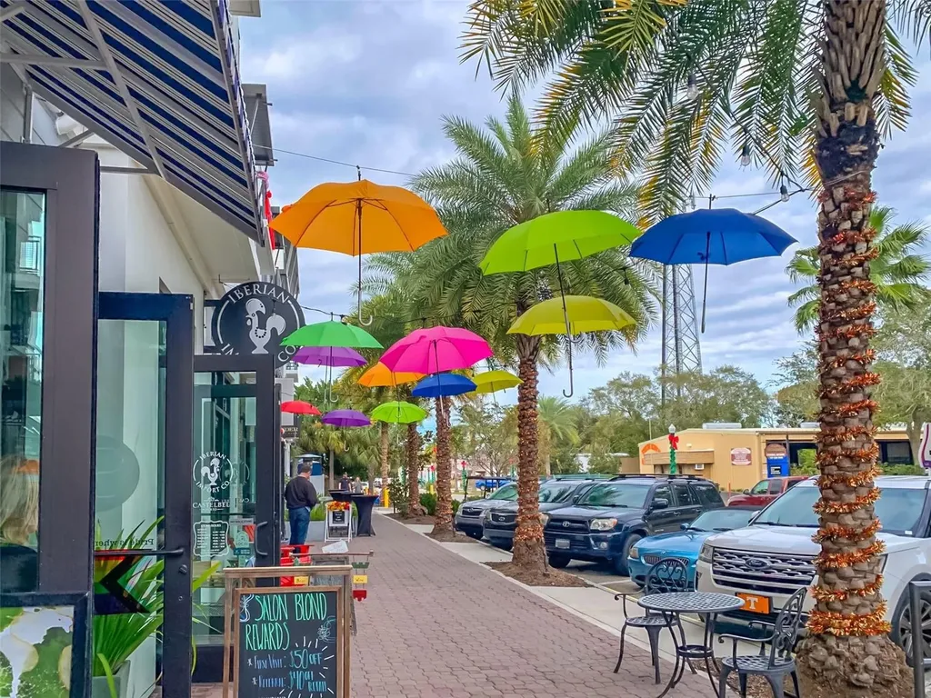 708 Lyndhurst Dunedin FL 34698