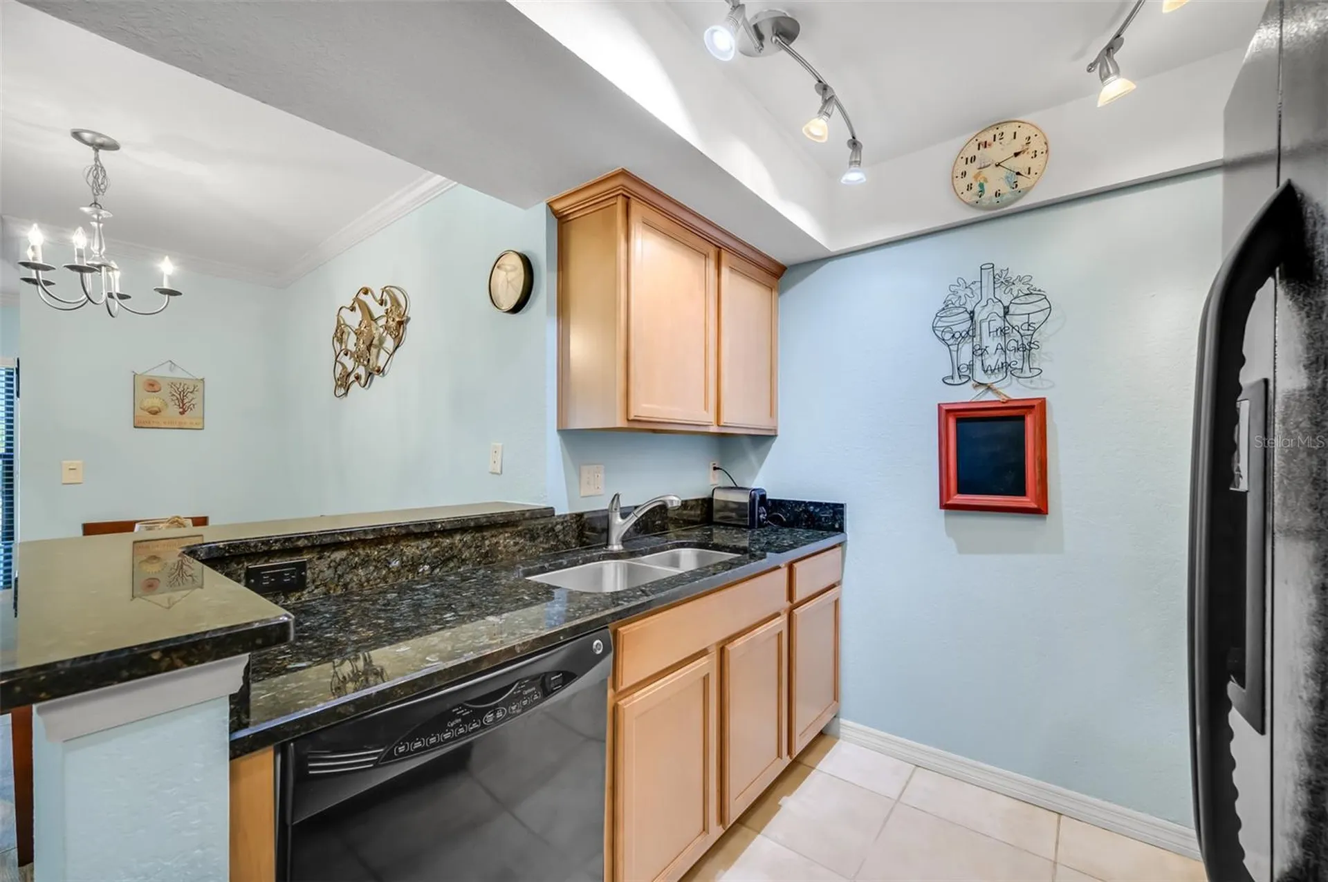 708 Lyndhurst Dunedin FL 34698