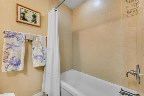 708 Lyndhurst Dunedin FL 34698