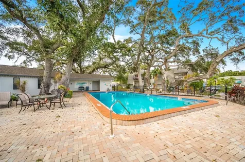 708 Lyndhurst Dunedin FL 34698