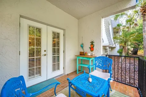 708 Lyndhurst Dunedin FL 34698
