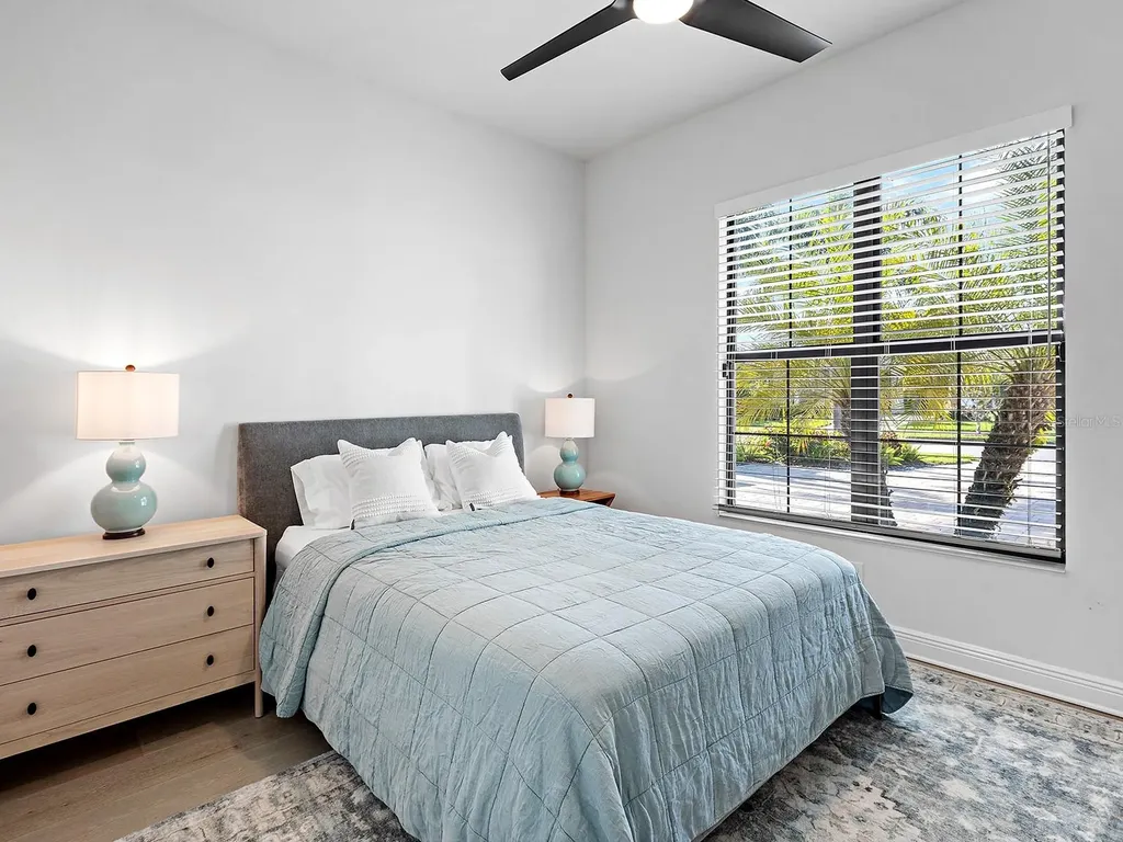 724 Crosswind Avenue Sarasota FL 34240
