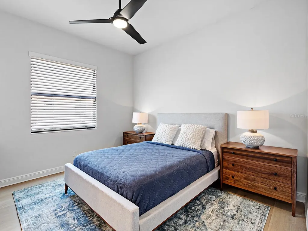 724 Crosswind Avenue Sarasota FL 34240