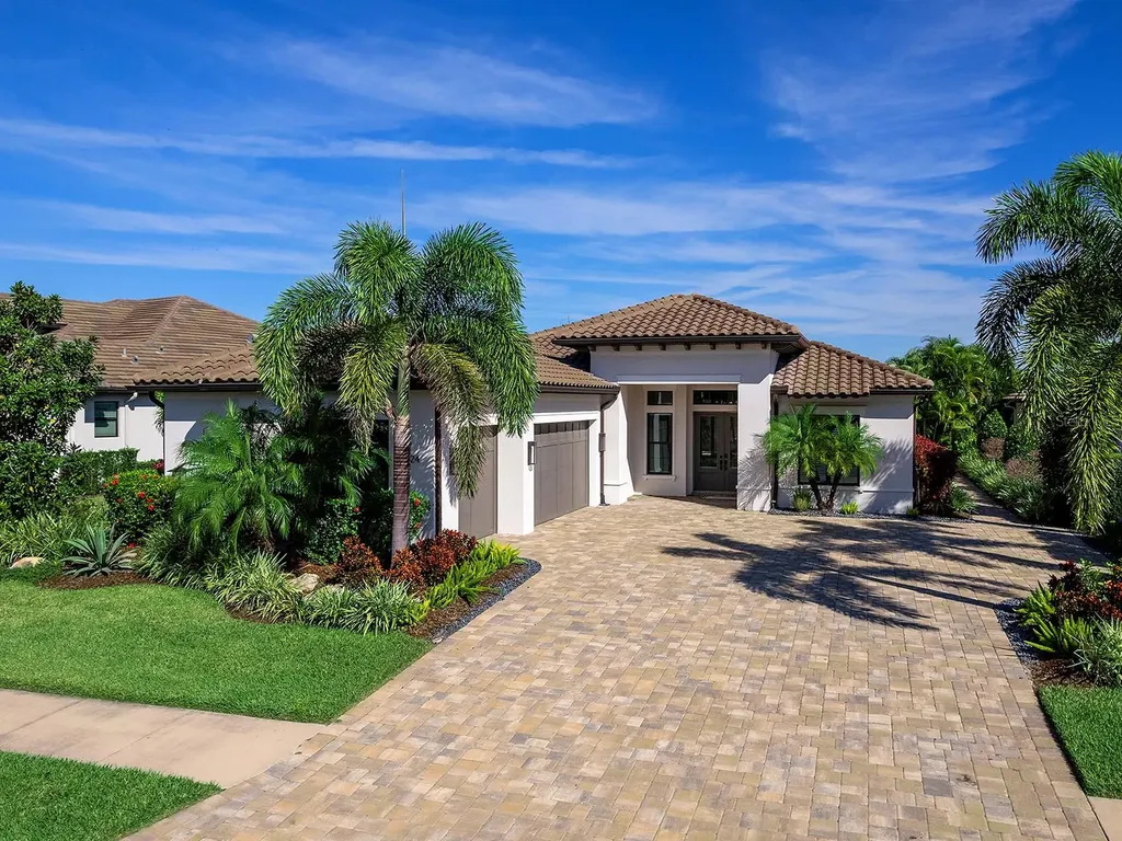 724 Crosswind Avenue Sarasota FL 34240