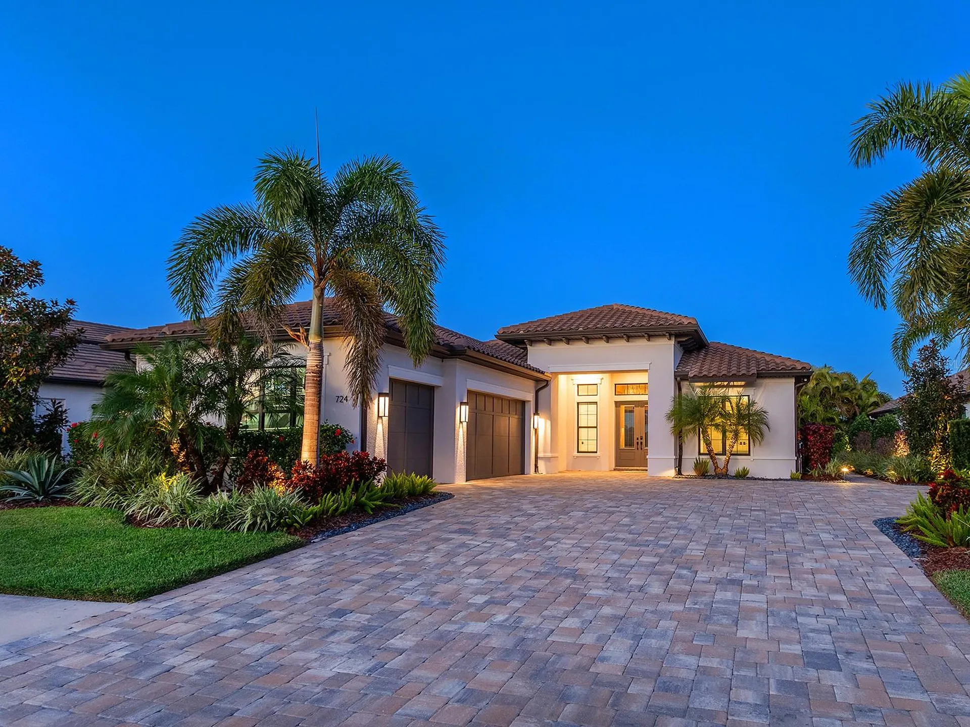724 Crosswind Avenue Sarasota FL 34240