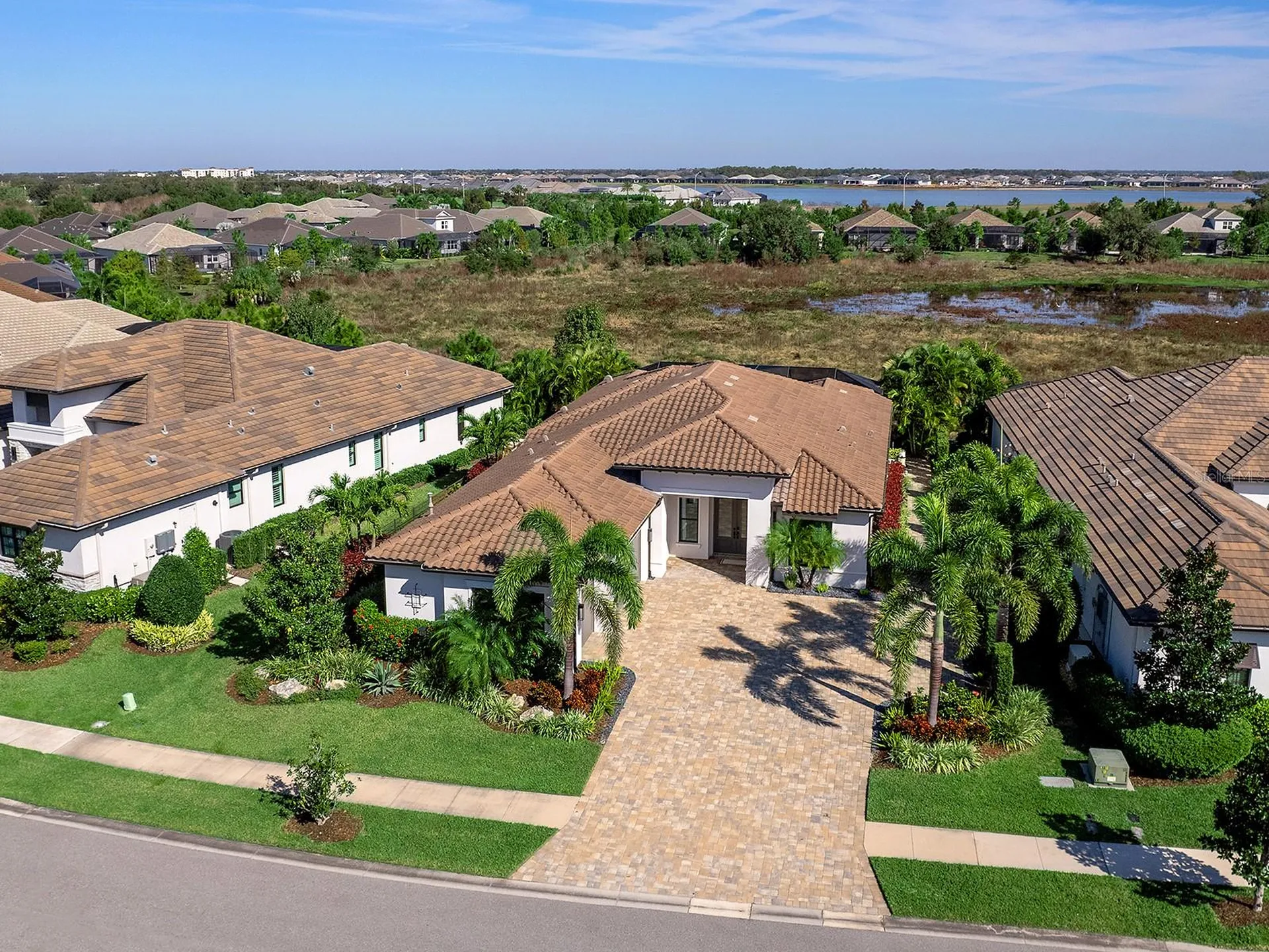 724 Crosswind Avenue Sarasota FL 34240