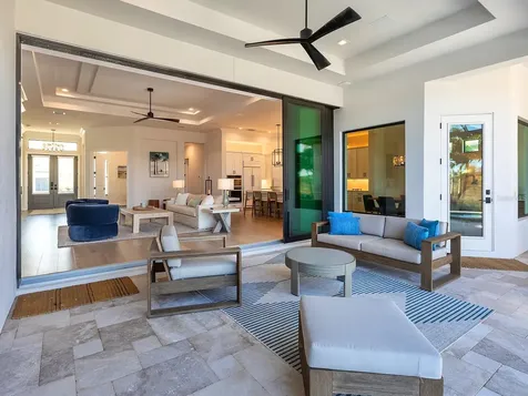 724 Crosswind Avenue Sarasota FL 34240