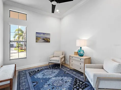 724 Crosswind Avenue Sarasota FL 34240