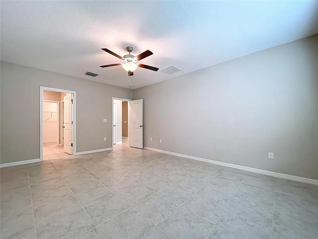 6822 King Creek Drive Sun City Center FL 33573