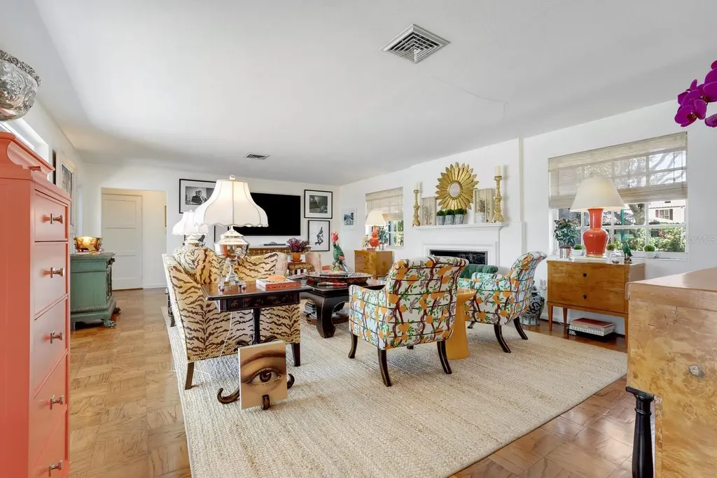 1542 Gulfview Drive Sarasota FL 34236